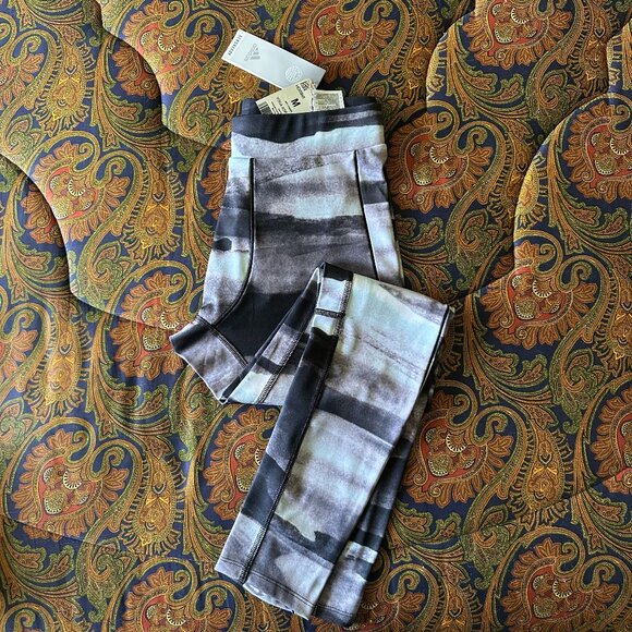 Brand New w/Tags ADIDAS All-Over Print MEN'S Yoga COMPRESSION PANTS Size M - Picture 3 of 13